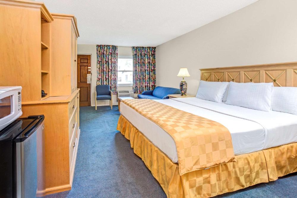 King Room interior